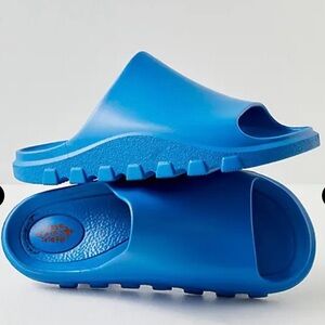 Free People Movement Hallftime Slides Women’s XL EU 41 Vibrant Blue Sporty New